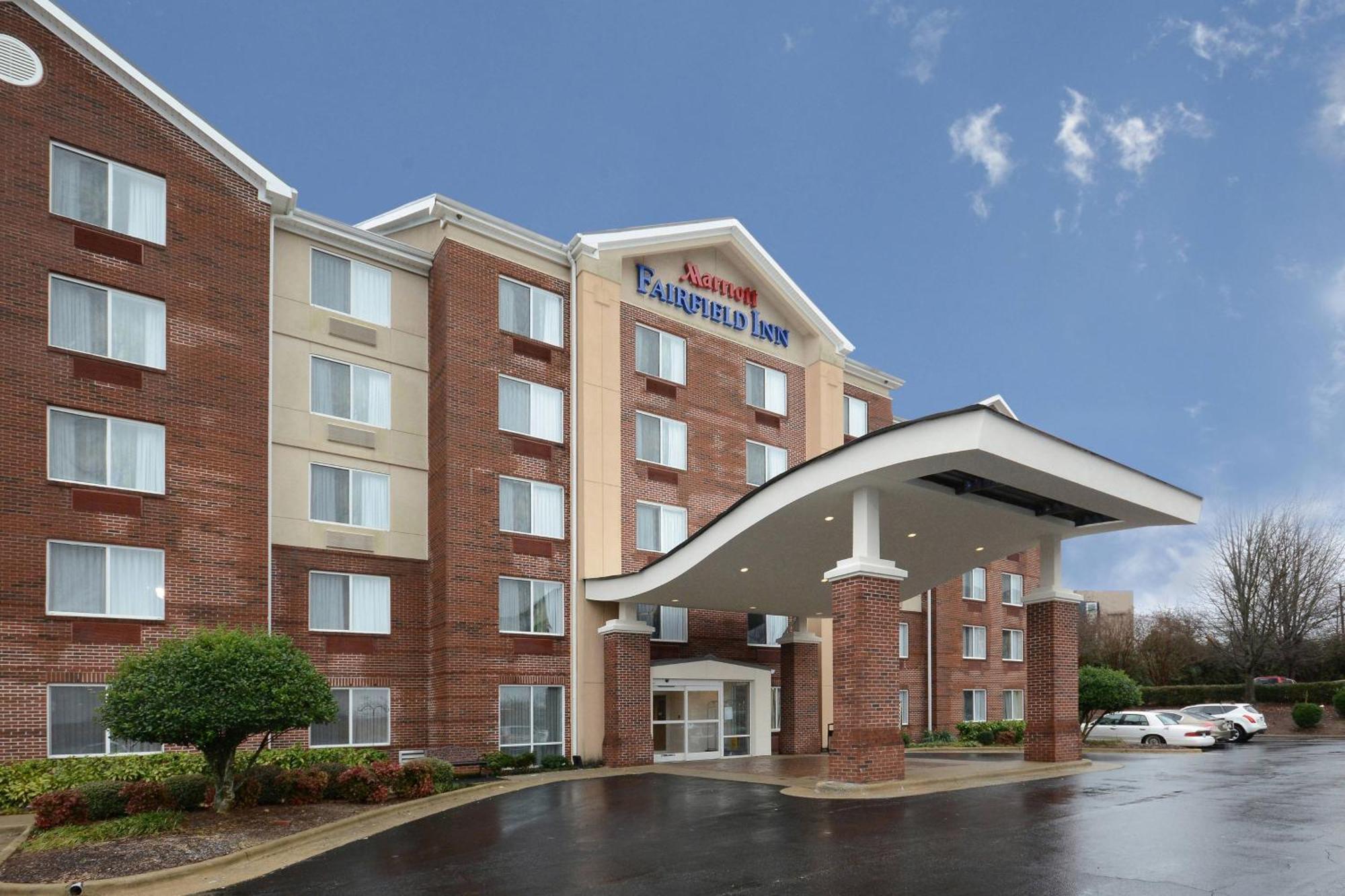 Fairfield Inn Greensboro Airport Exterior photo