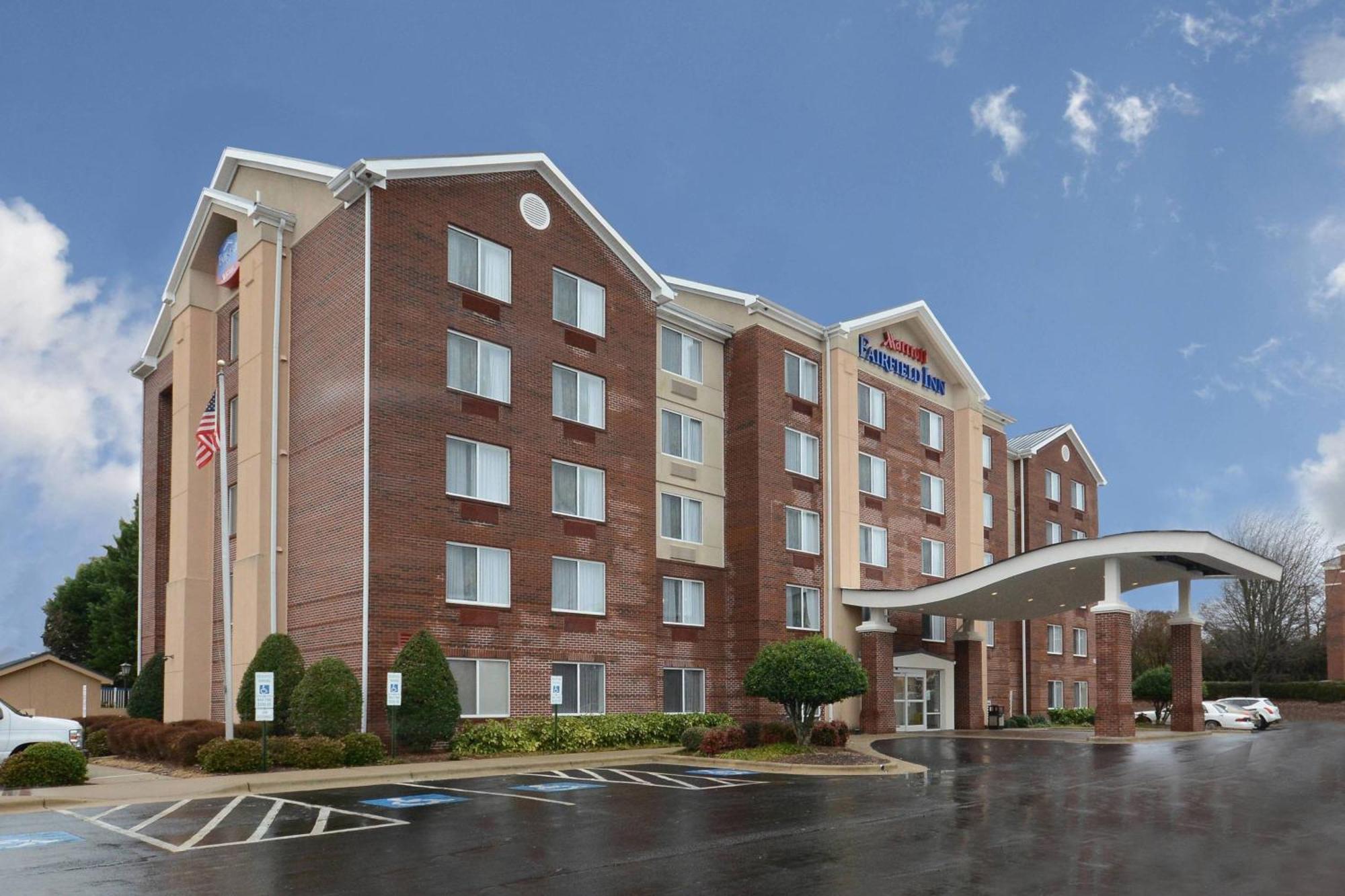 Fairfield Inn Greensboro Airport Exterior photo